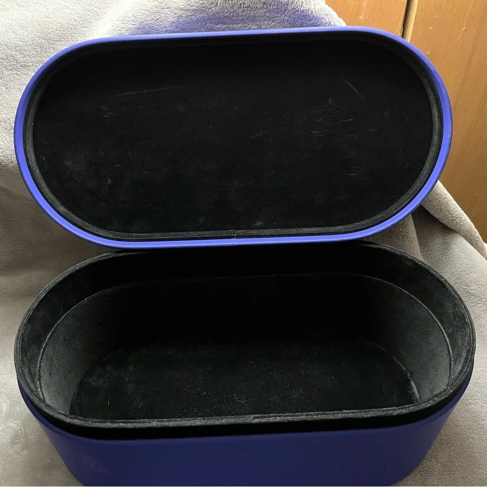 Dyson Vibrant Blue Organizer - Picture 3 of 3